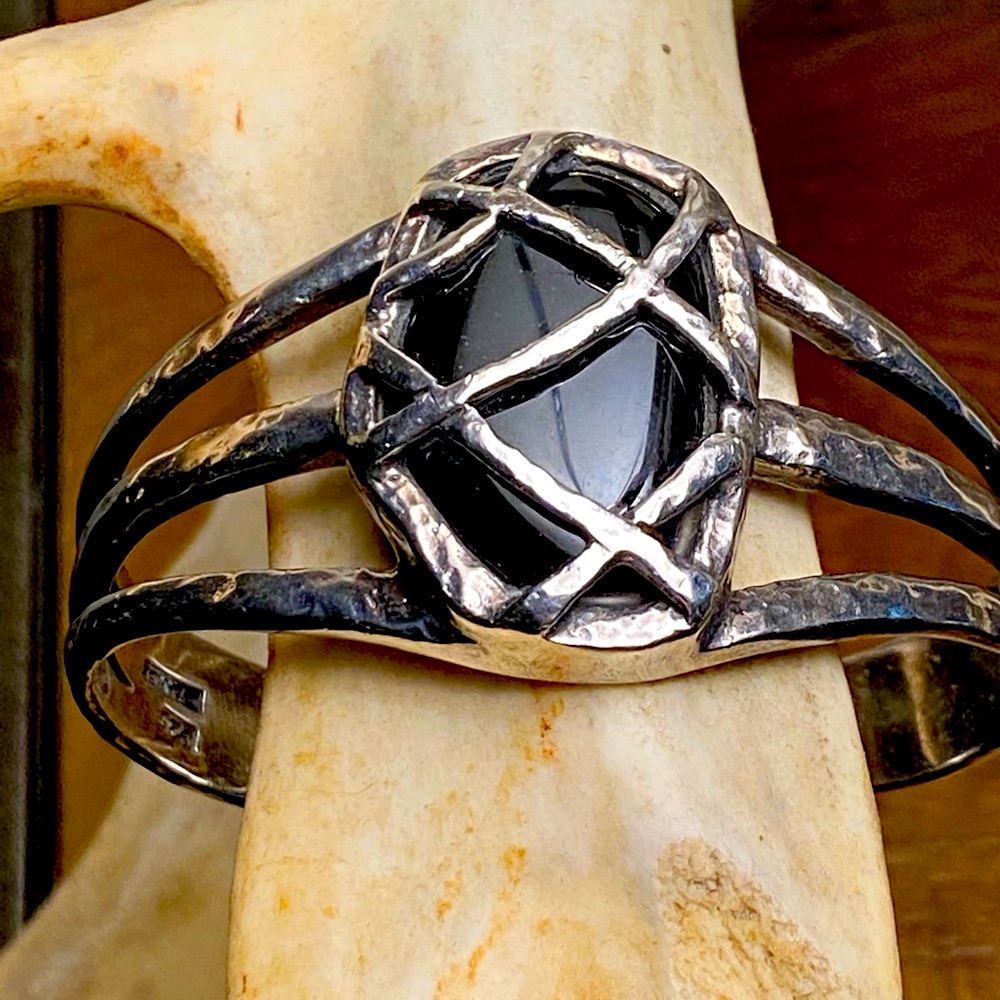 Sterling Silver And Black Onxy Geometric Cuff Gorgeous 150$